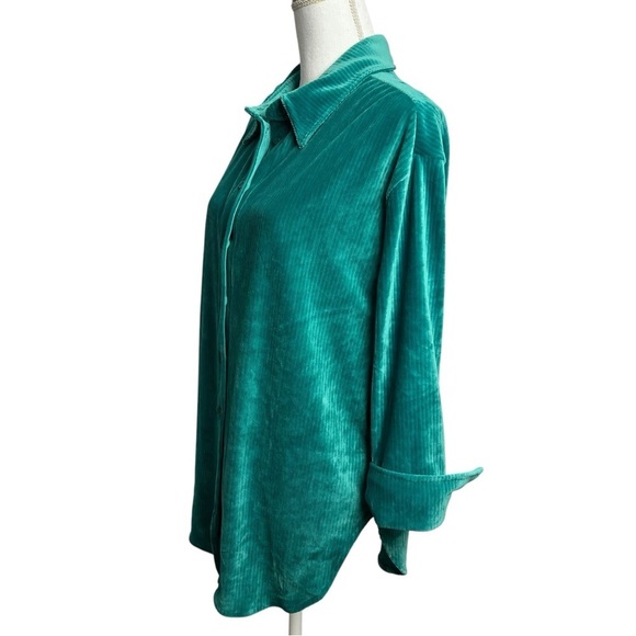 hunter & brown Women’s Oversized Corduroy Button Front Shirt Sz Medium Soft - Picture 3 of 11